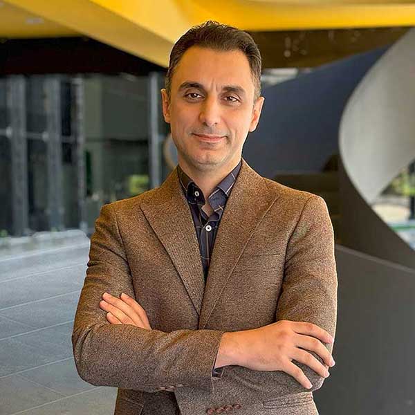 محسن خضری طراح لوگو و هویت بصری حرفه ای در مشهد